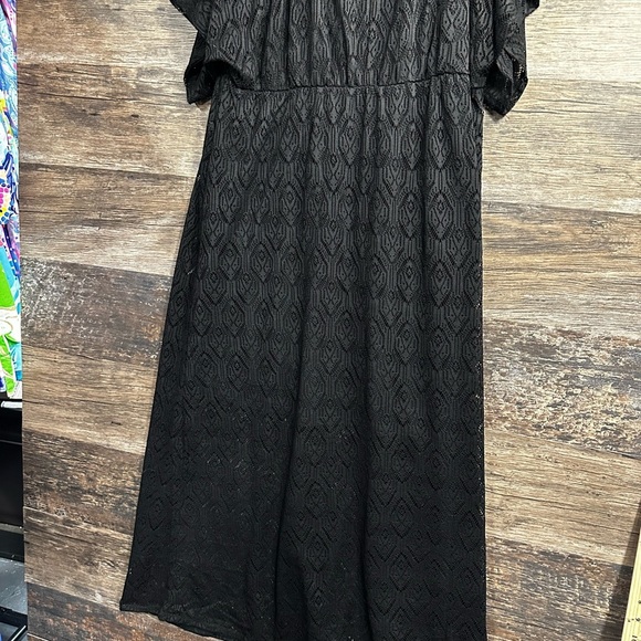Eloquii Black Cowl Neck Maxi Sun Dress with Dolman Sleeves - Picture 9 of 11